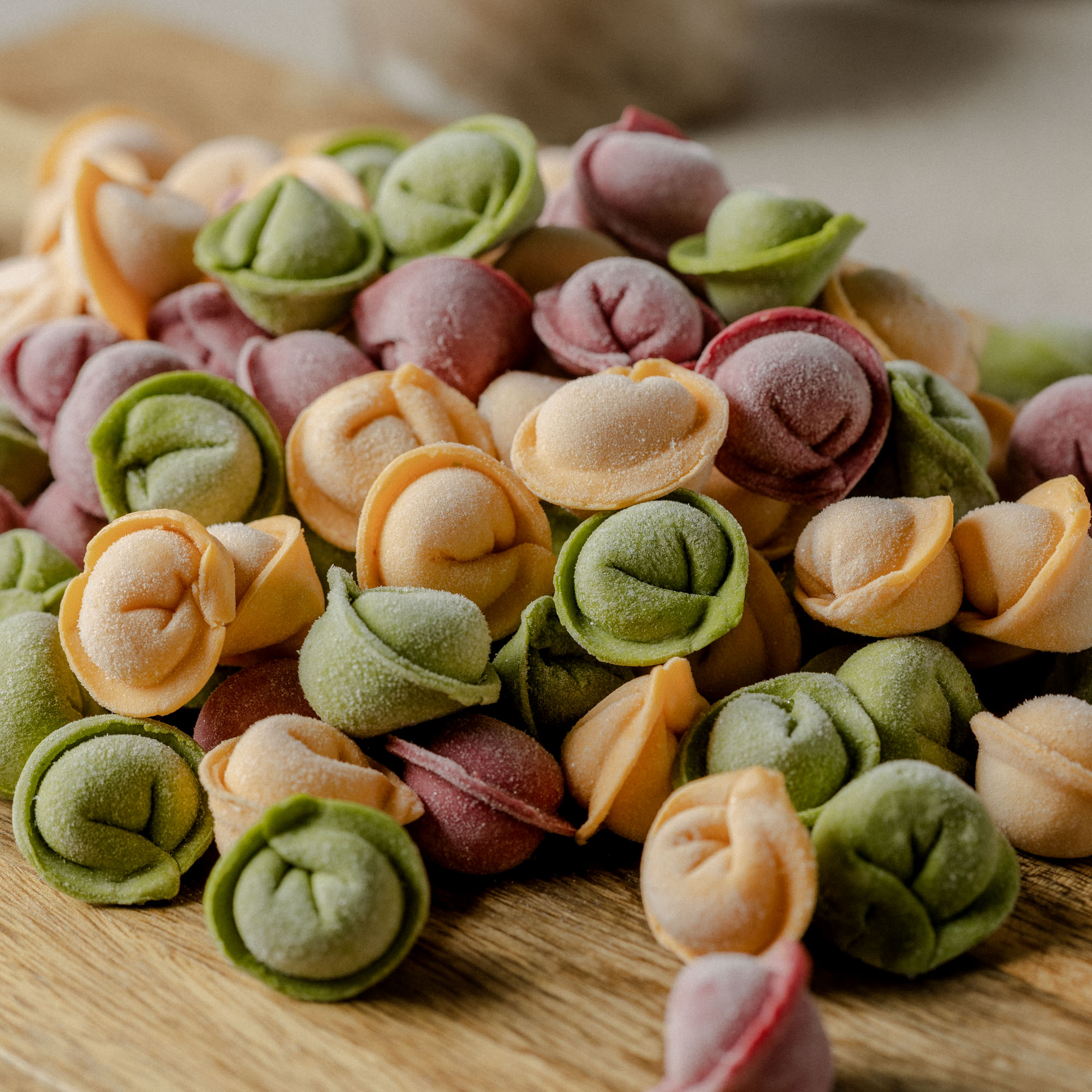 Детские цветные пельмени с курицей, 500 гр