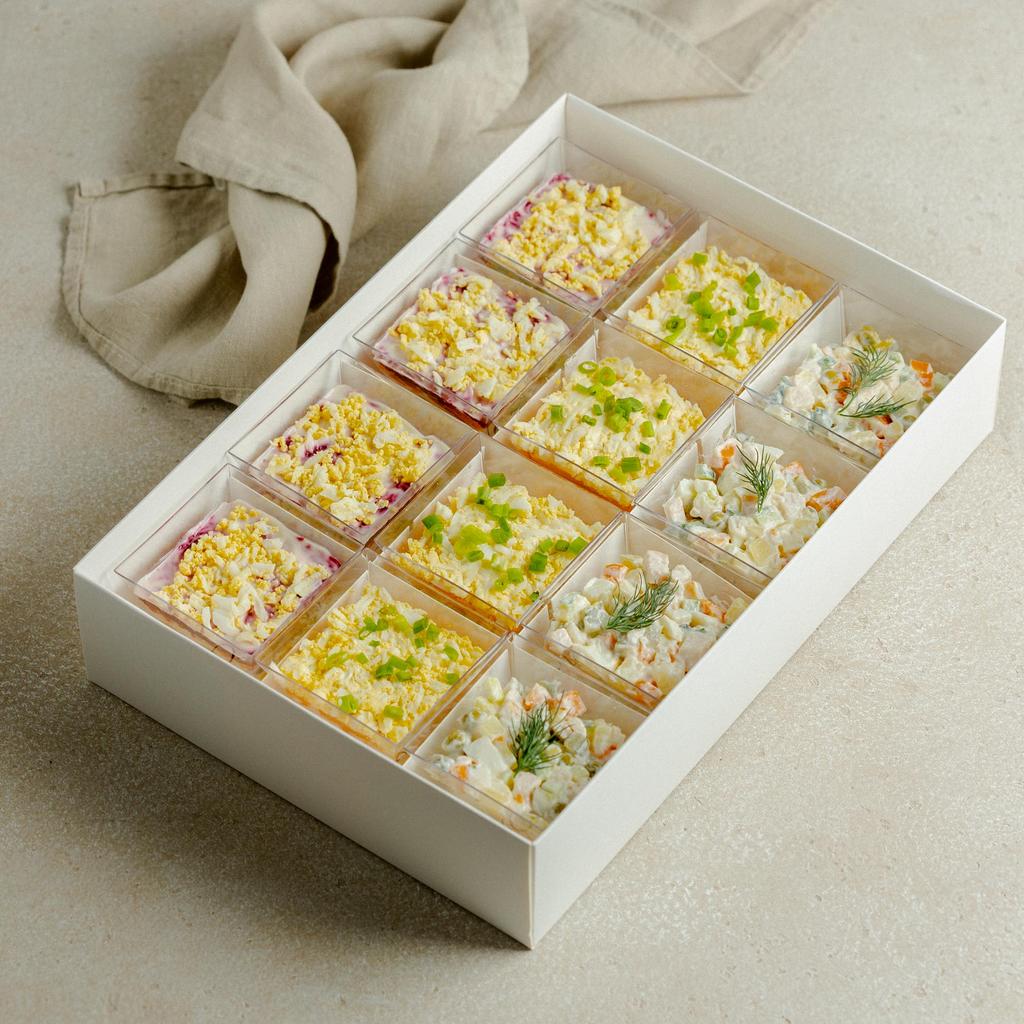 Ассорти салатов в креманках №3 (оливье + мимоза + сельдь под шубой)