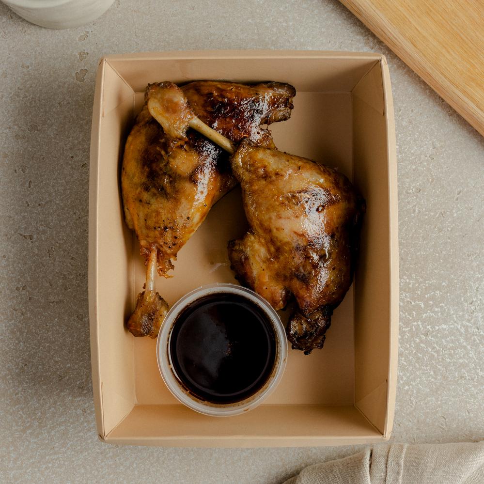 Утиная ножка с соусом бигарад, 2 шт / 400 гр на 2 персоны