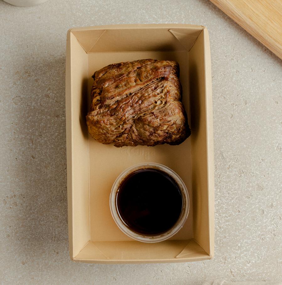 Говяжья вырезка с соусом демиглас, 450 гр на 2 персоны