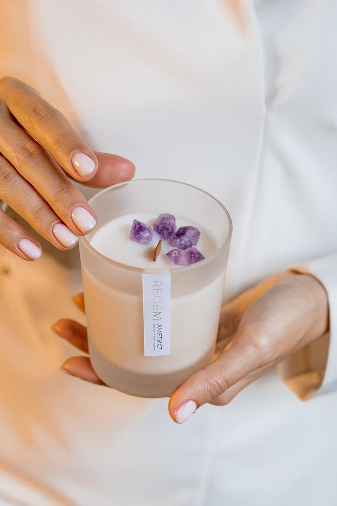 Свеча с аметистом