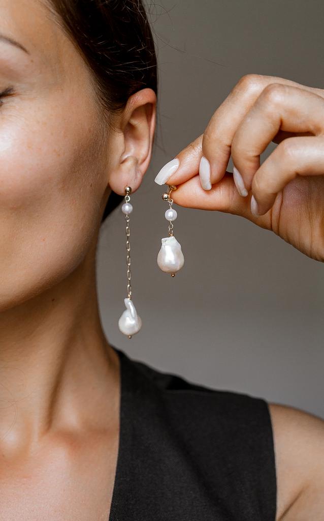серьги ассиметричные с жемчугом в серебре
