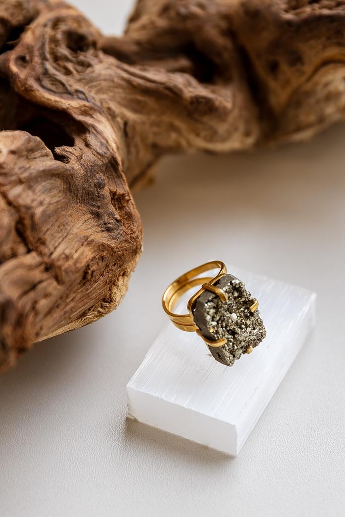 Подставка из селенита