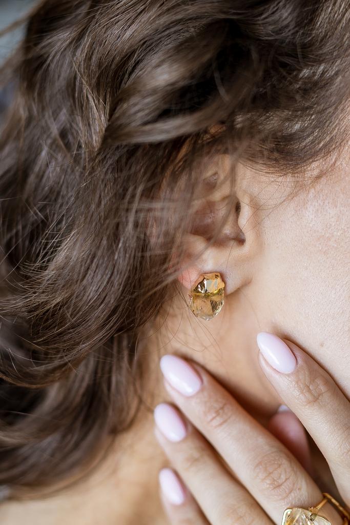 Пусеты с цитрином