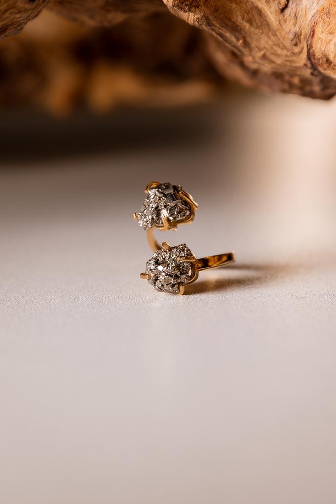 Кольцо с двойным пиритом