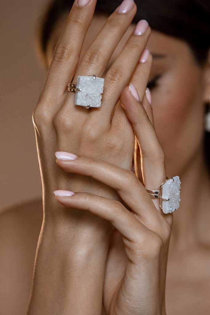 Кольцо с друзой горного хрусталя