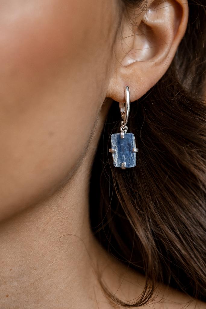 Cерьги с кианитом