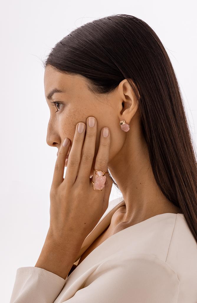 Пусеты с розовым кварцем