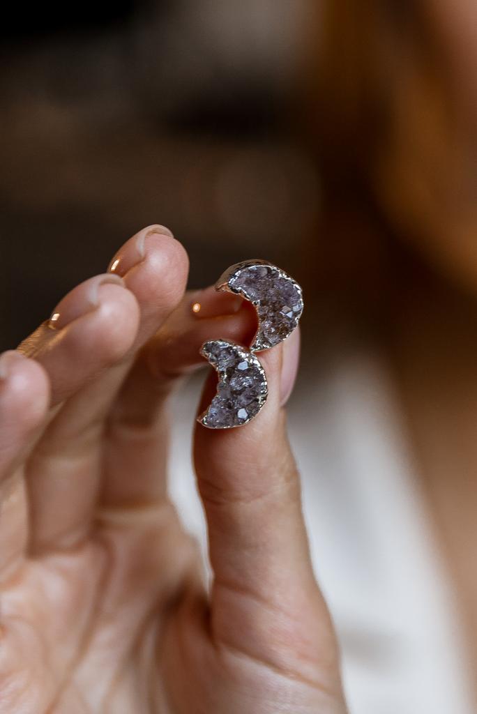 Пусеты с друзой аметиста Луна