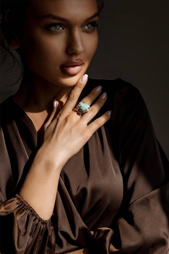 Кольцо с крупным аквамарином