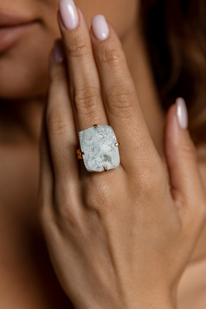 Кольцо с  аквамарином