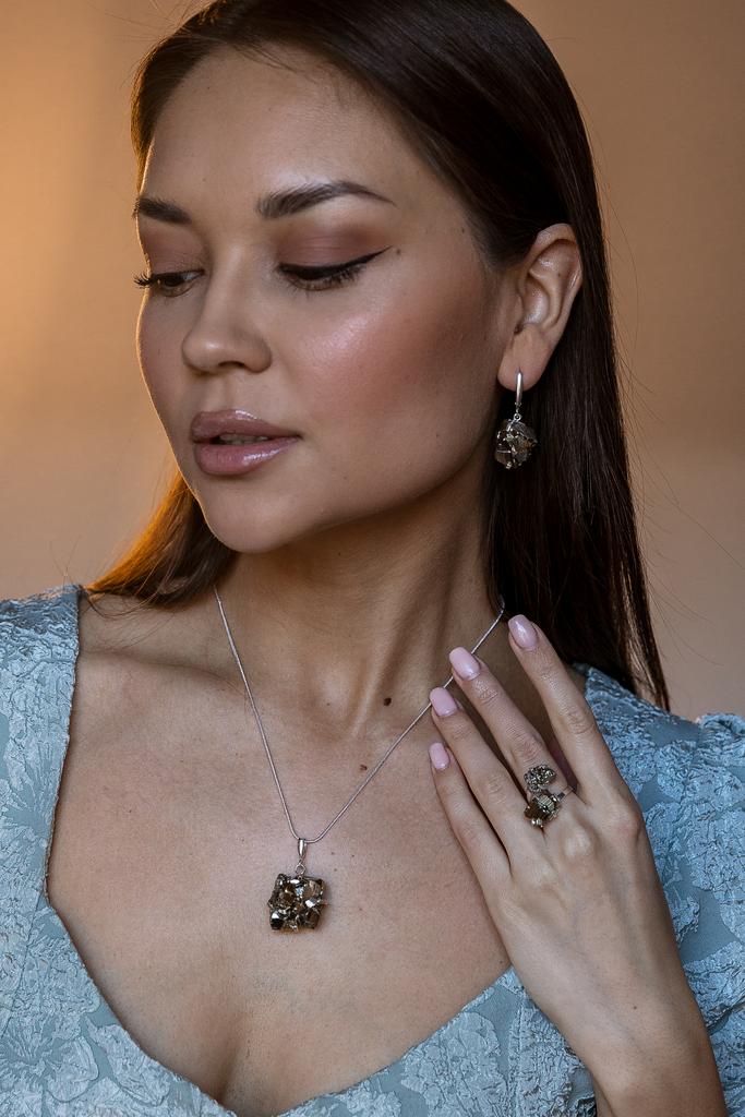 Подвеска с пиритом