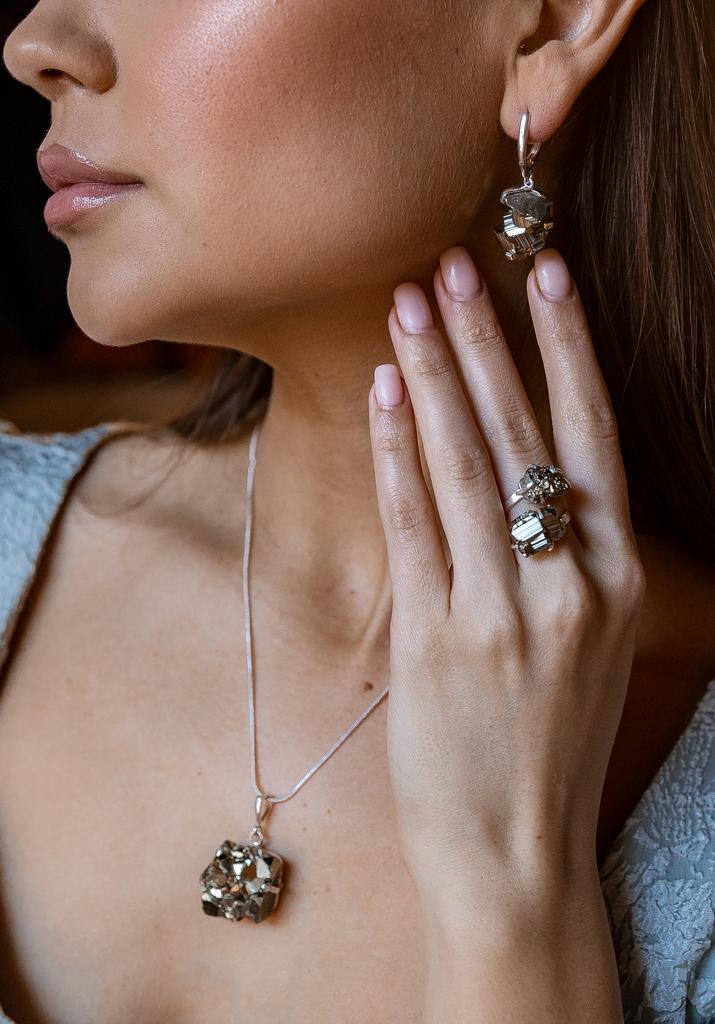 Комплект с пиритом