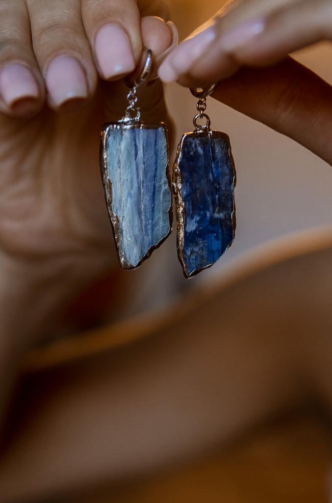 серьги с кианитом купить