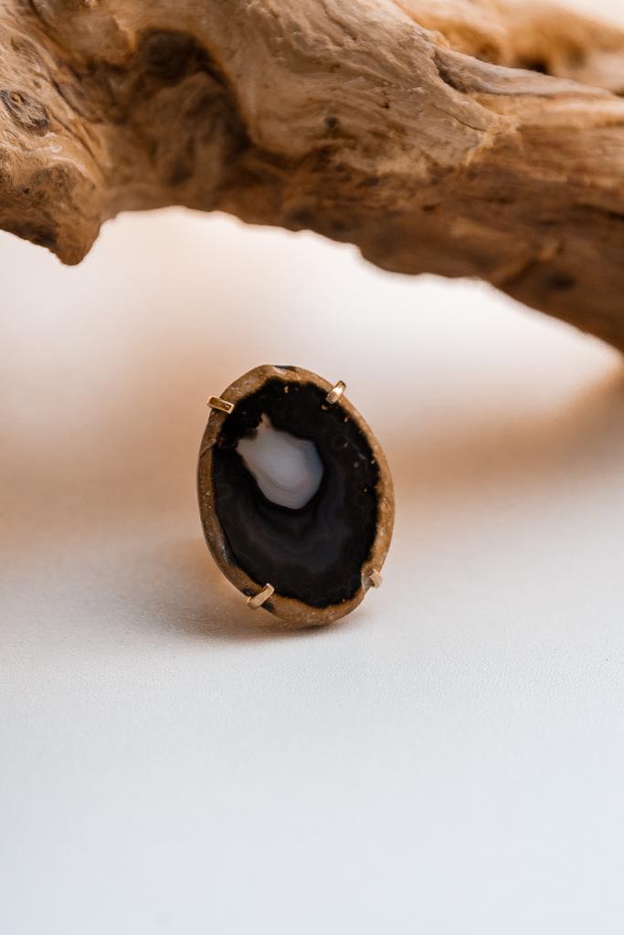 Кольцо кафф со срезом агата