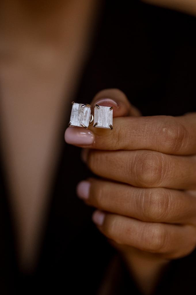 Пусеты с селенитом