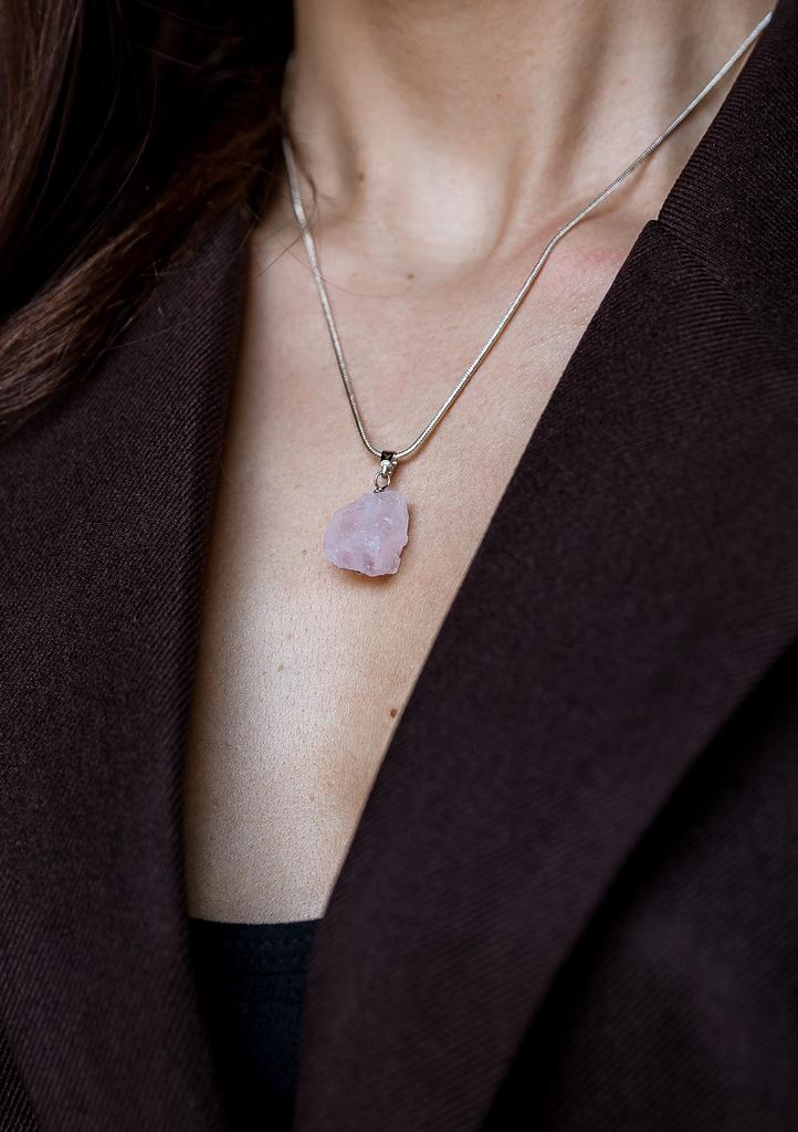 Подвеска с розовым кварцем