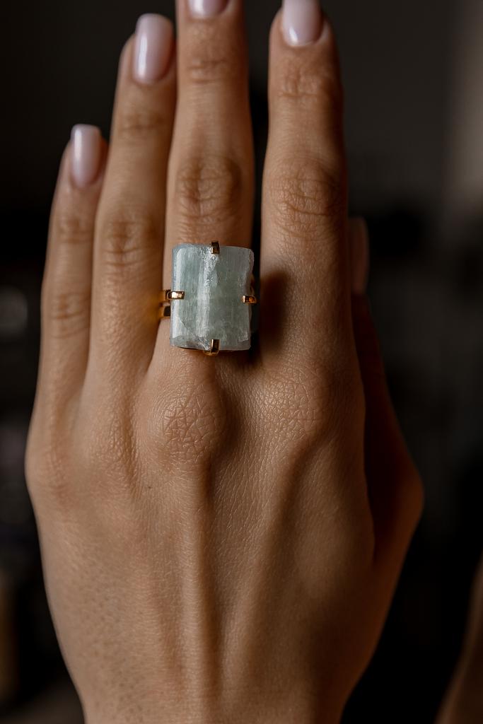 Кольцо с  аквамарином