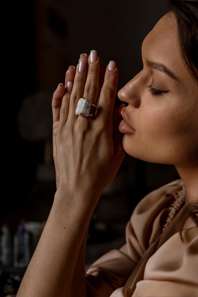 Кольцо с  аквамарином