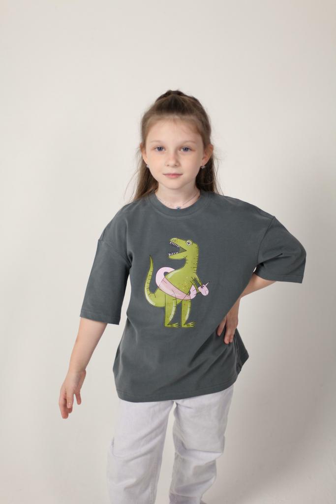 Дино в кругe на графите