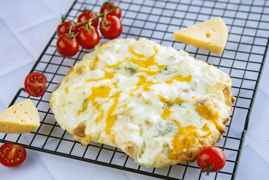 ПИЦЦА "ЧЕТЫРЕ СЫРА"