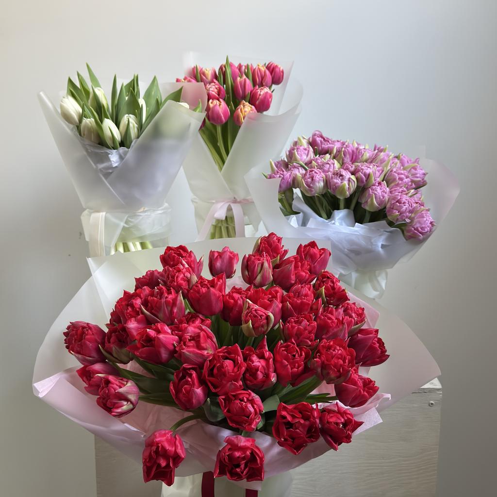 Монобукет из фермерских пионовидных тюльпанов