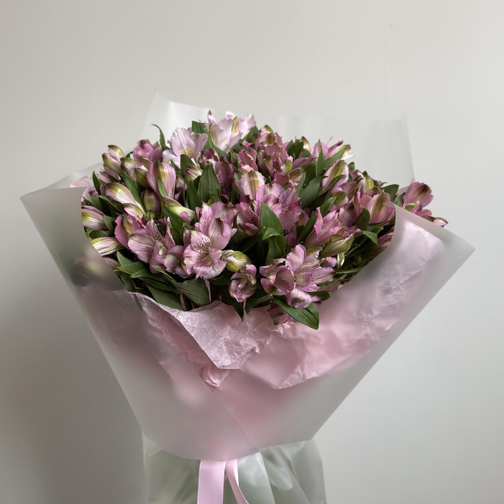 Монобукет из розовых альстромерий