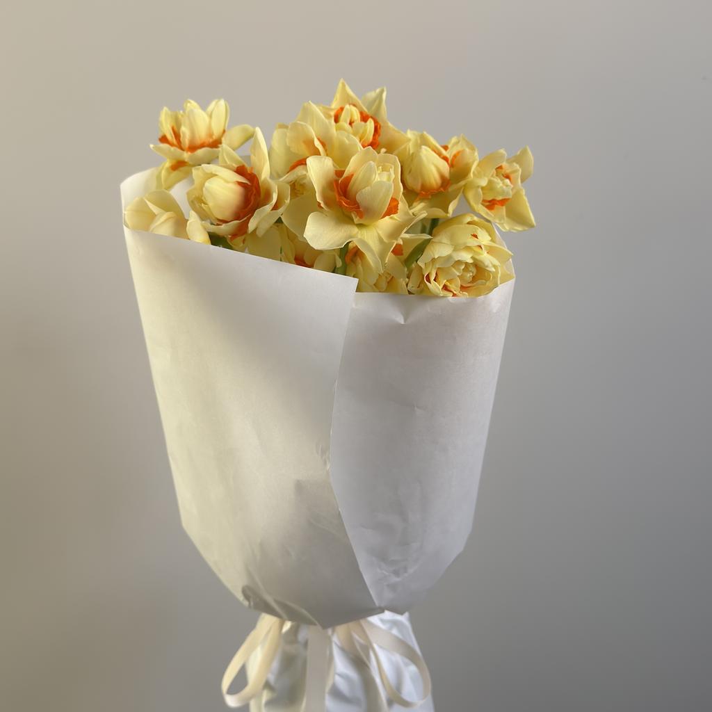 Монобукет из нарциссов