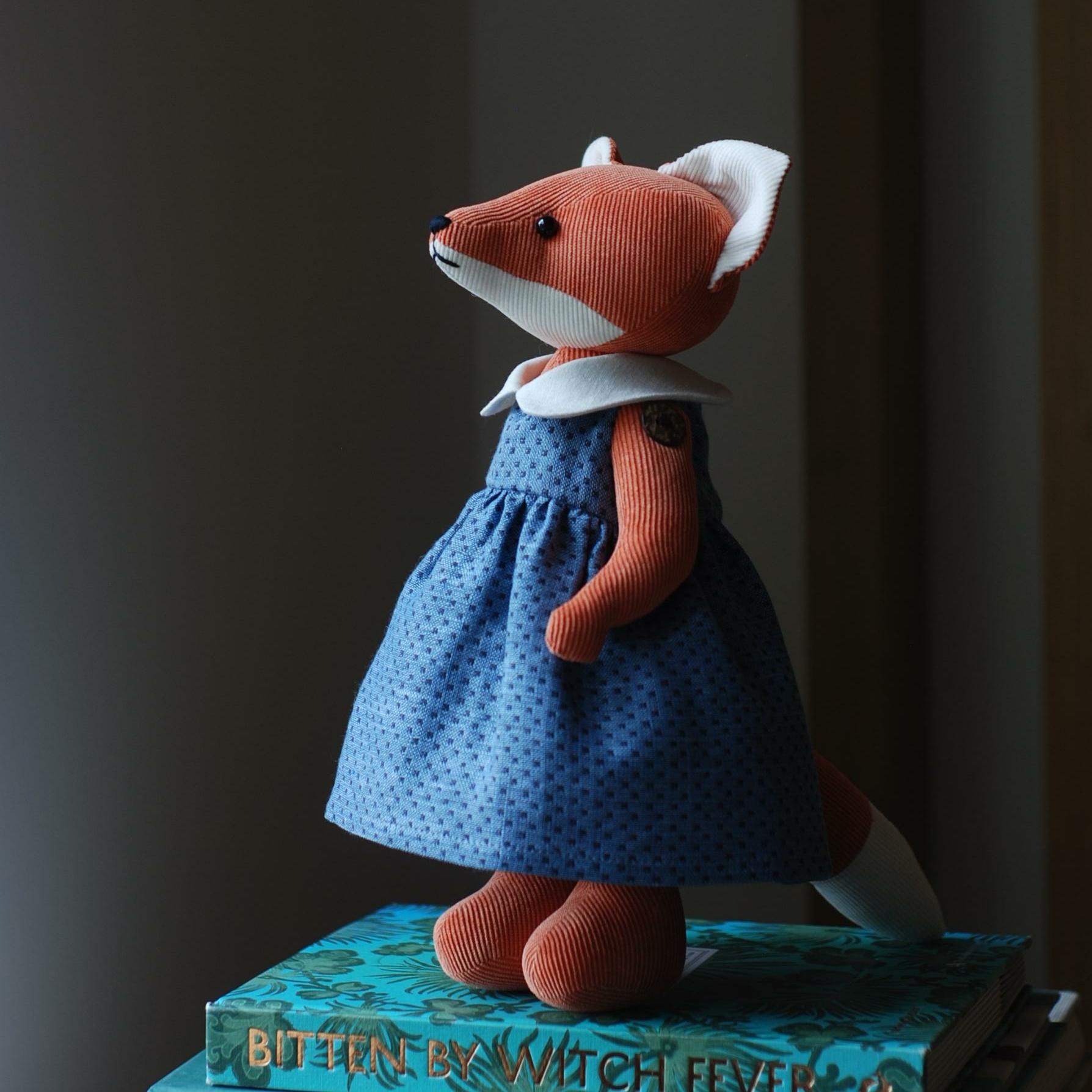 Лиса в платье