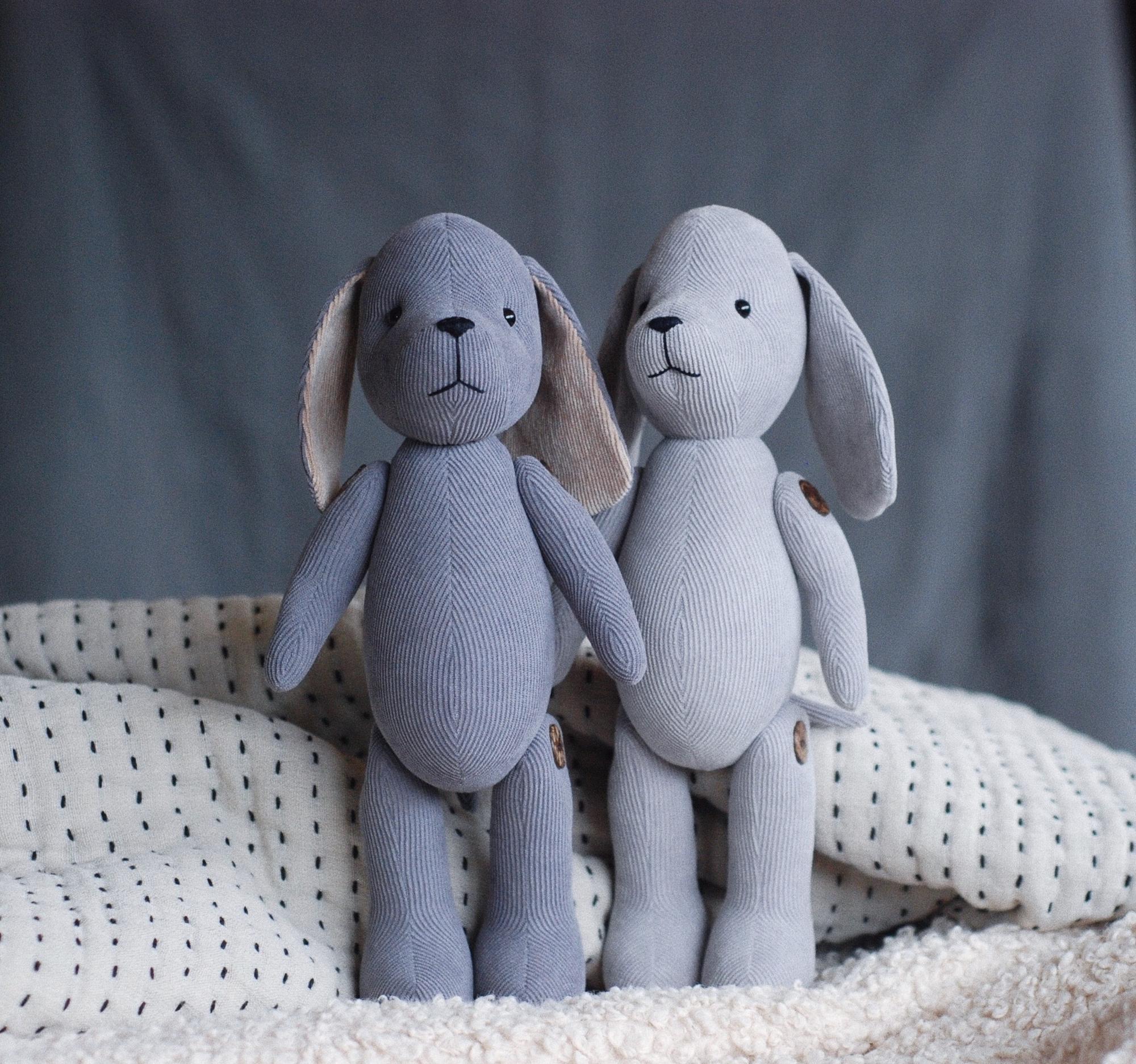 Щенок без одежды в разных цветах