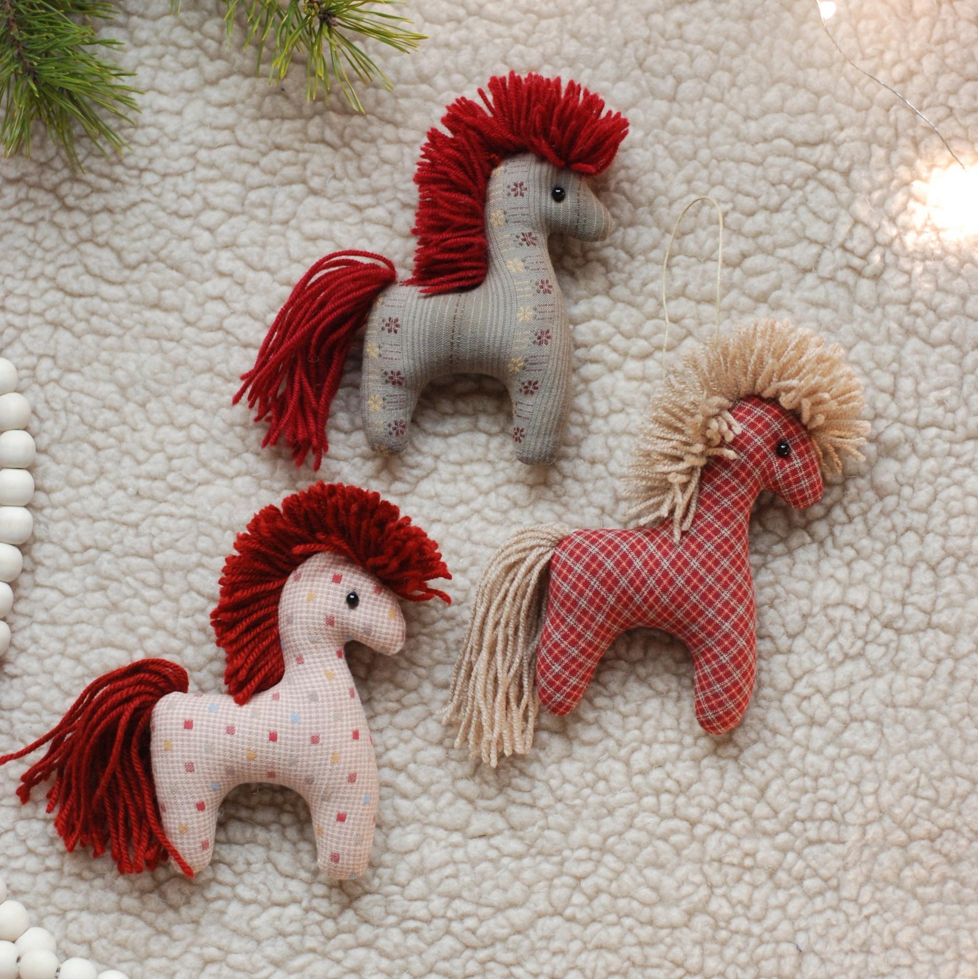 Набор подвесных игрушек "Лошадки"