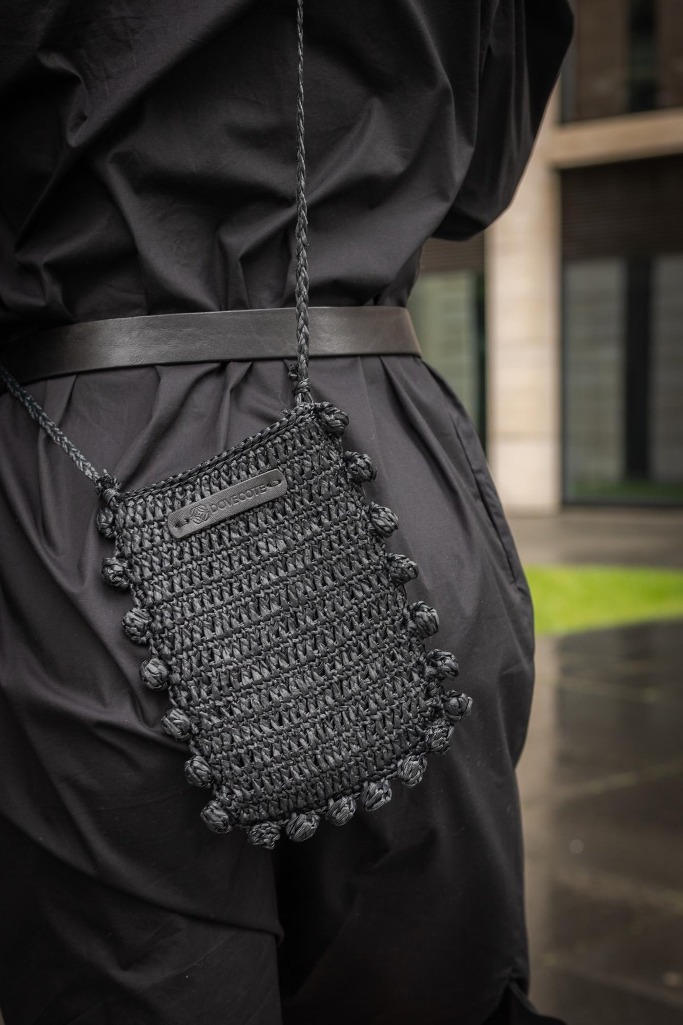 Описание Сумочка POMPOM