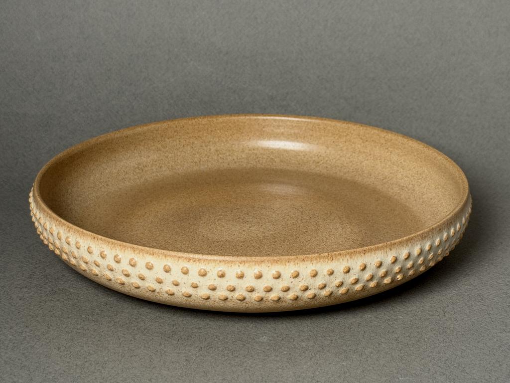 Тарелка средняя желтая