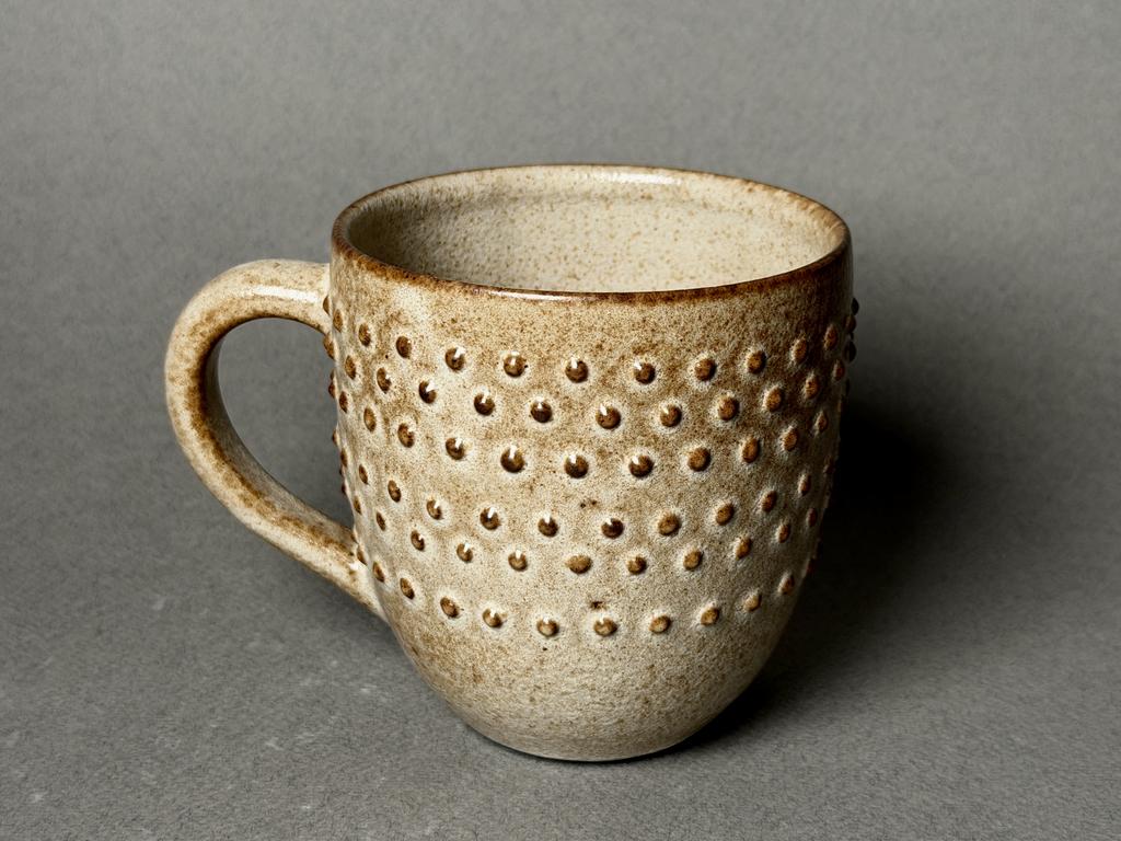 Чашка бежевая_3