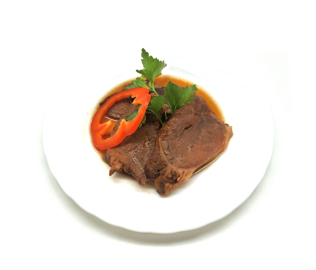 Тушеные говяжьи щечки