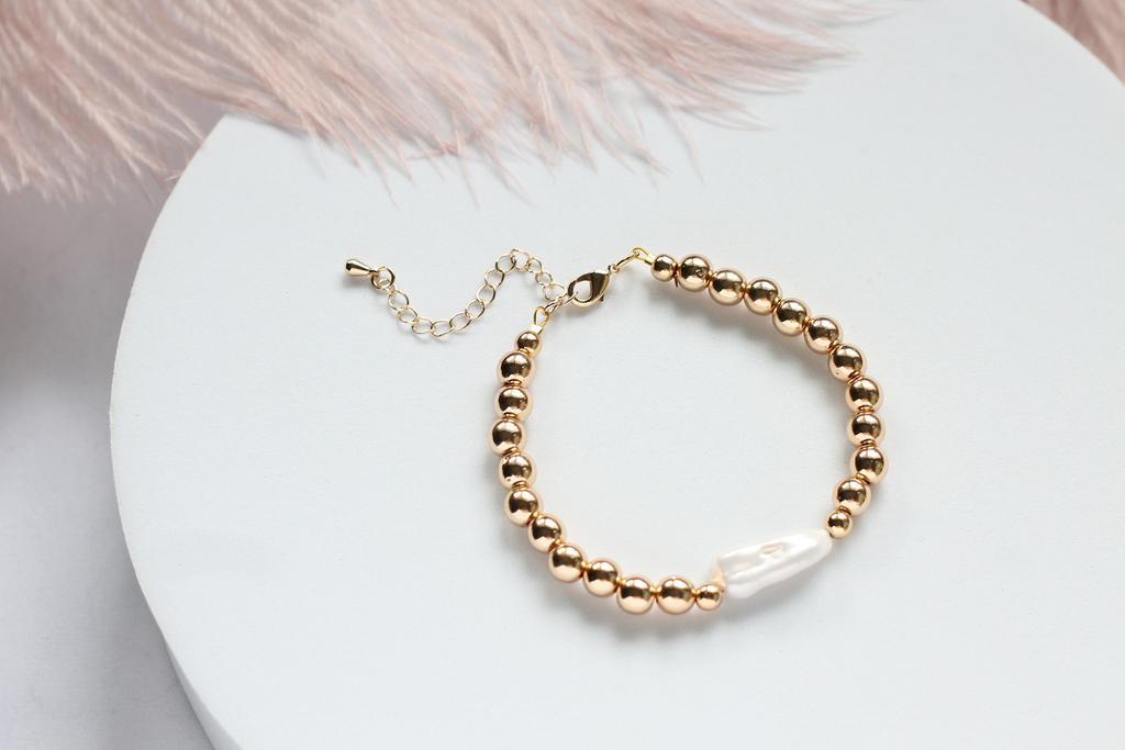 Браслет из гематита с позолотой и натуральным жемчугом Бива