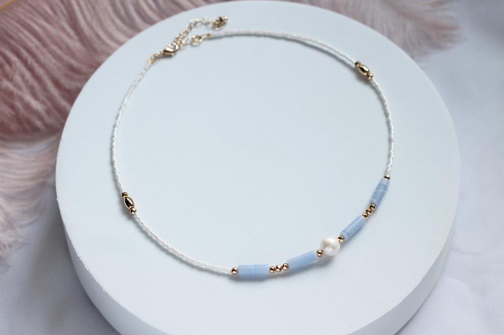 Чокер из голубого агата и натурального жемчуга