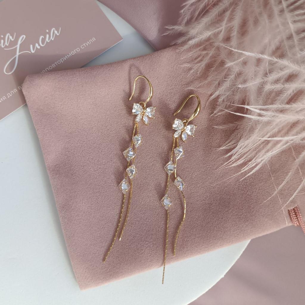 Длинные серьги с фианитами
