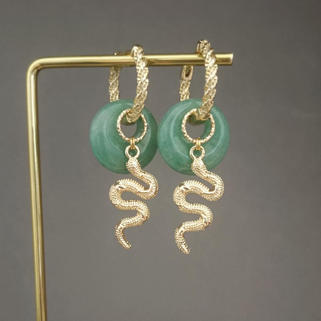 Серьги конго с зеленым авантюрином и змейкой