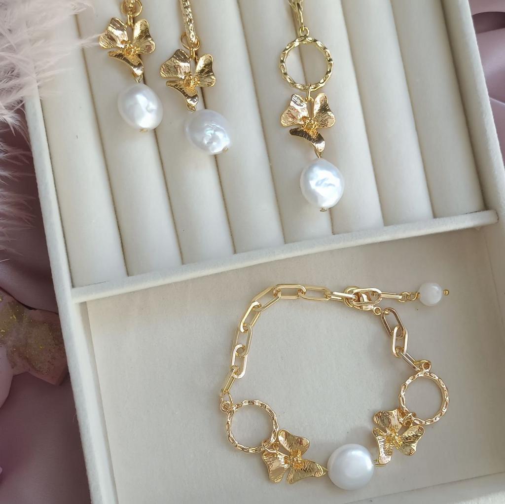 Серьги, браслет и кулон на цепочке с барочным жемчугом и цветами (комплектом или отдельно)