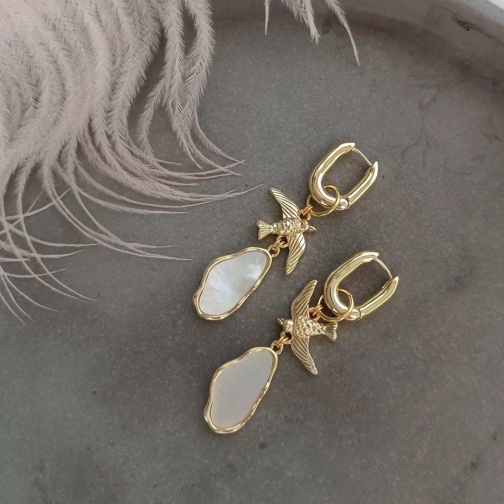 Серьги конго перламутр и птицы