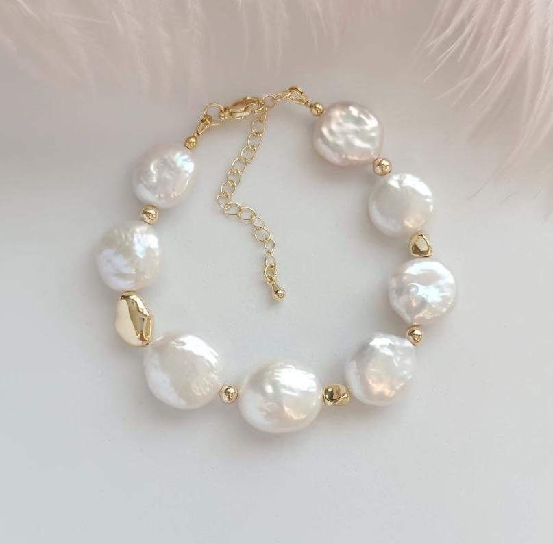 Браслет из барочного жемчуга {позолота или родиевое покрытие)