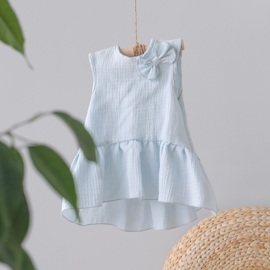 Платье без рукавов, с воланом "Муслин"