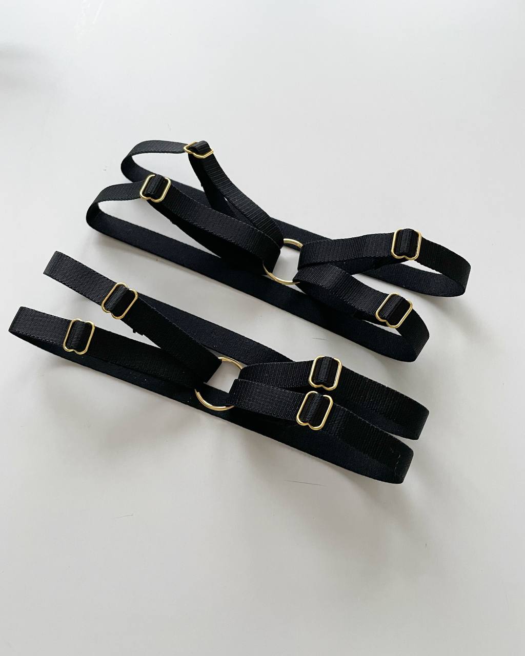 Гартеры в черном цвете