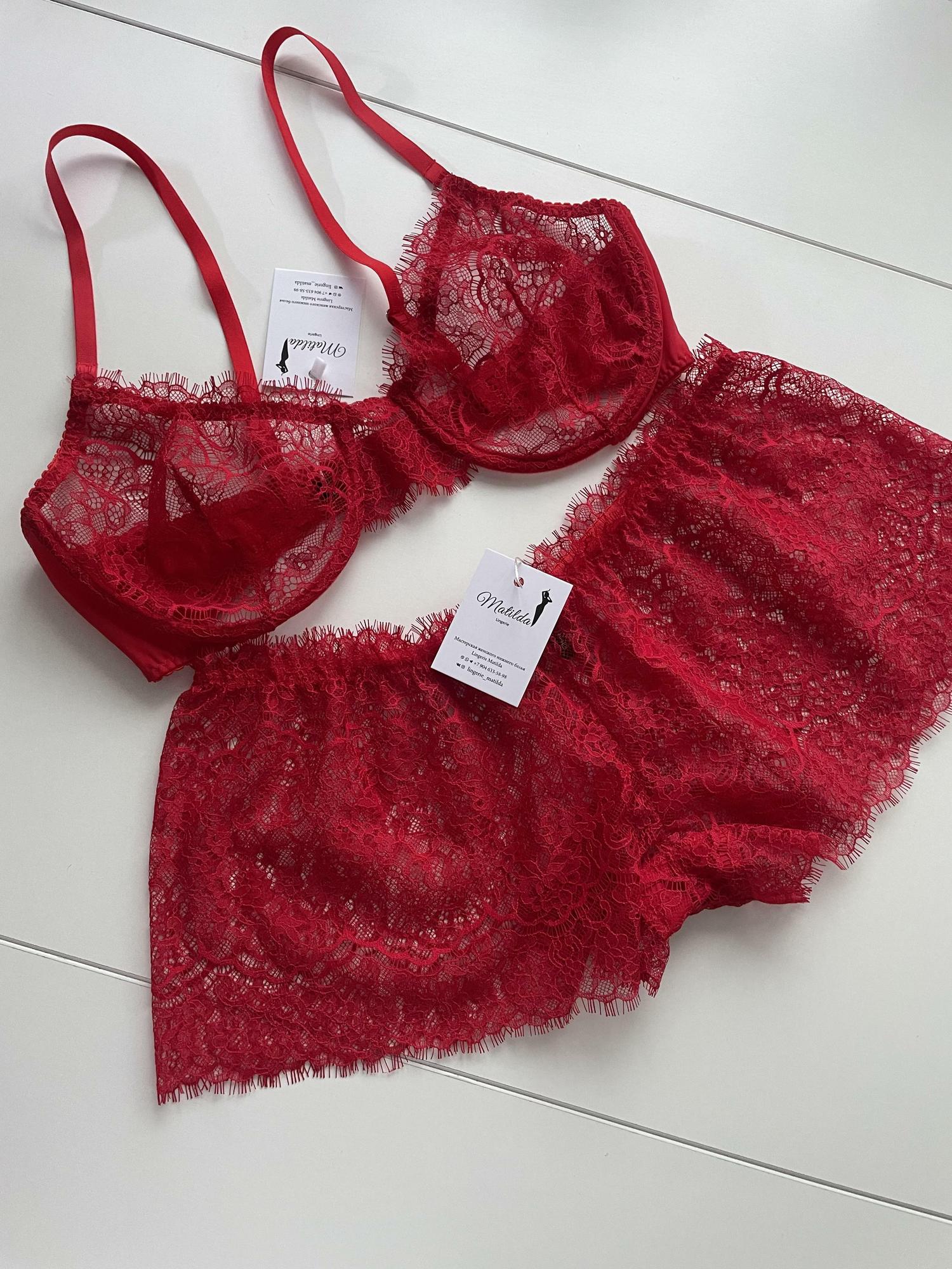 Кружевной комплект «Nitty» в  красном цвете, трусики шортики