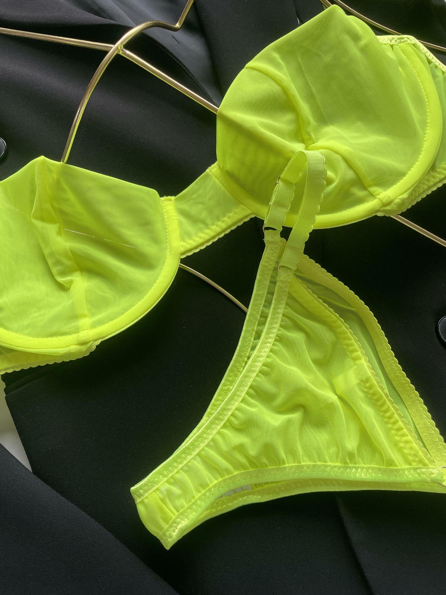 КОМПЛЕКТ «BER» В ЯРКО - НЕОНОВОМ ЦВЕТЕ.