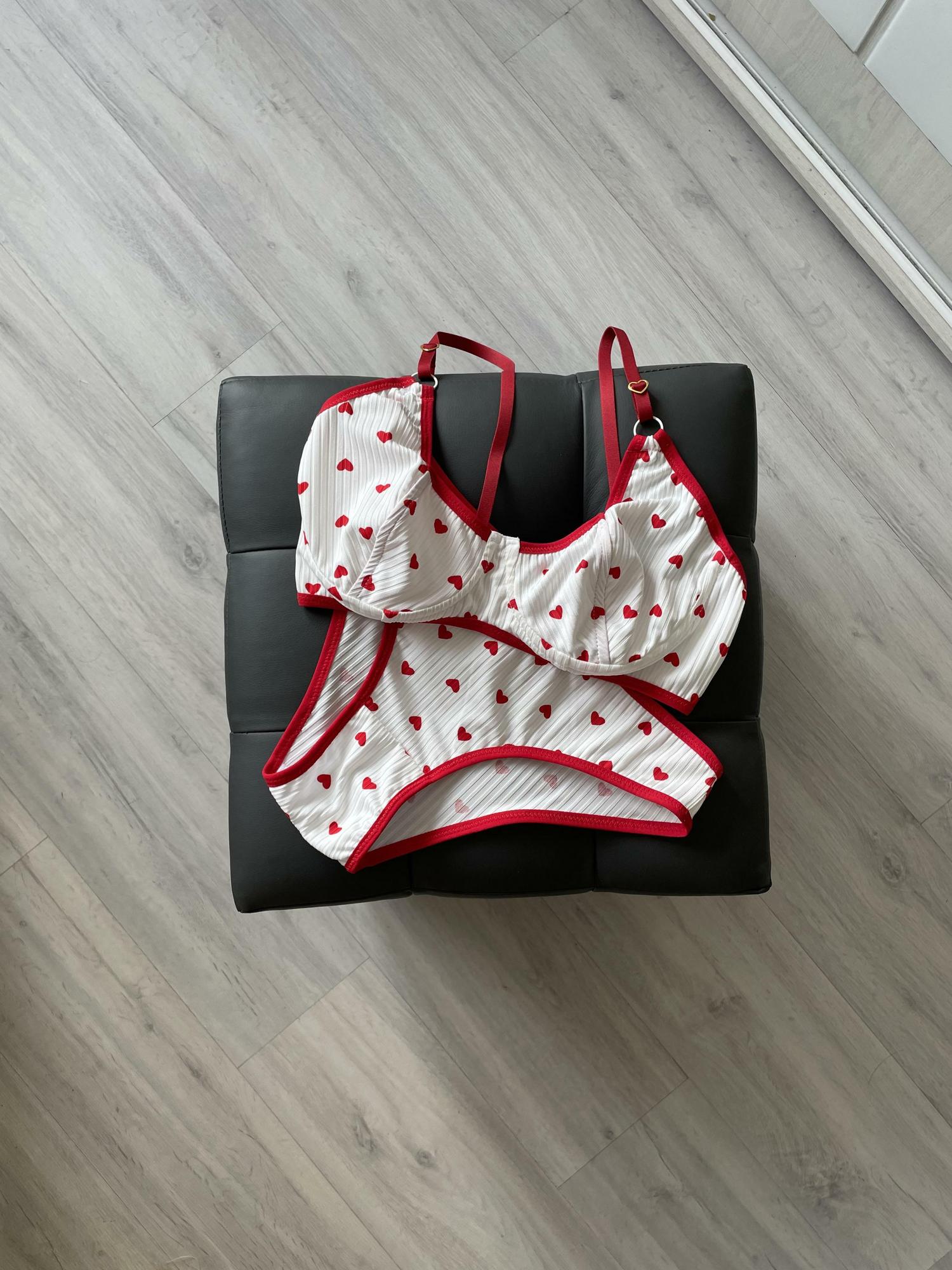 Хлопковый комплект в белом цвете «LOV»