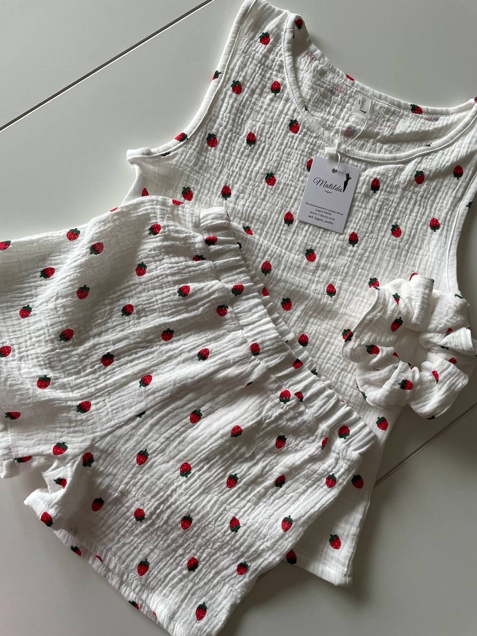 Детская пижама с клубничками