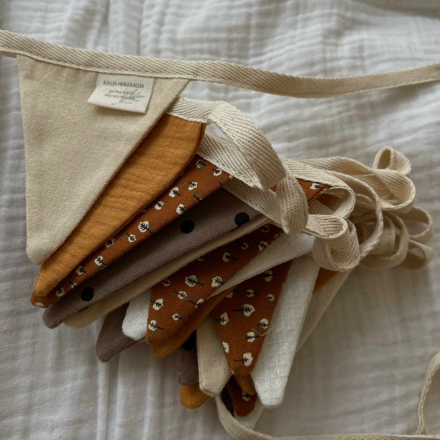 Гирлянда "Флажки на ёлку"