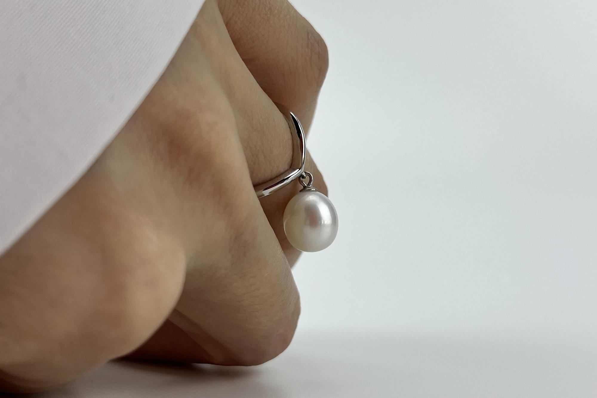 Кольцо с подвеской из натурального жемчуга TOY